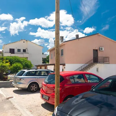 Oleander * مالينسكا